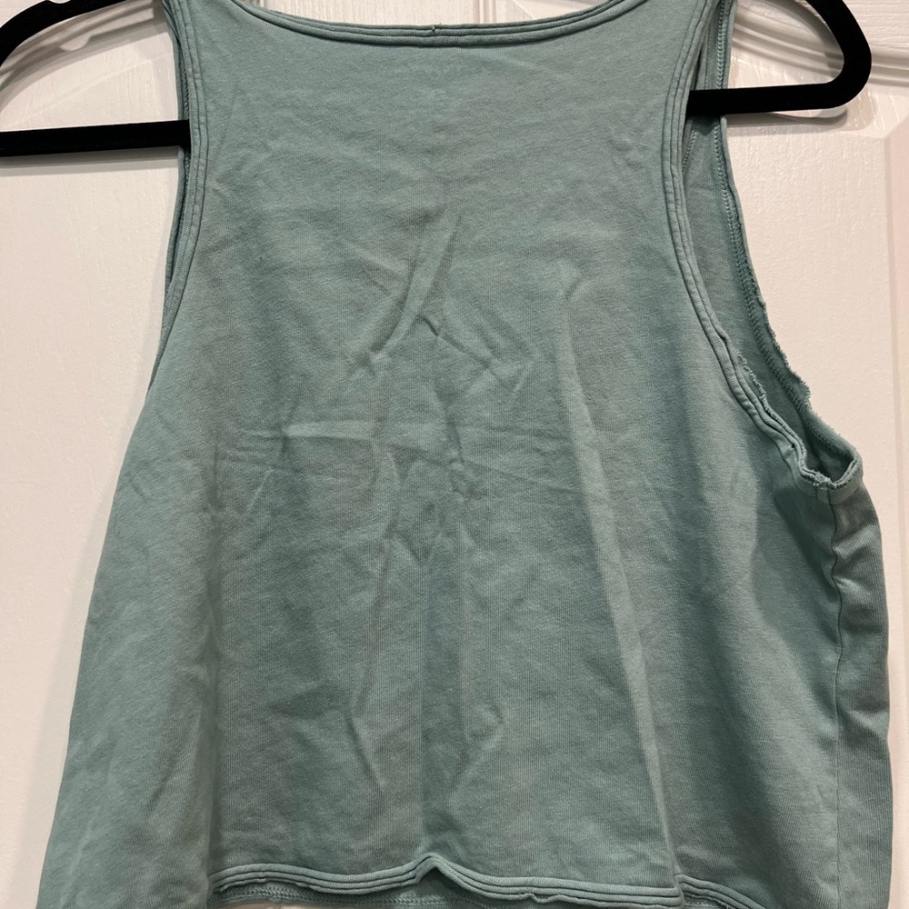 Boxy Crop Tank 💎 - Picture 2 of 4